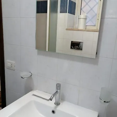 Appartamento Indipendente In Grande *
